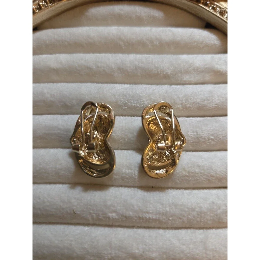Xoxo Gold Plated Bracelet And Pierced Earring Sey
